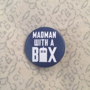 Doctor Who Quote Button Pin Blue White Small